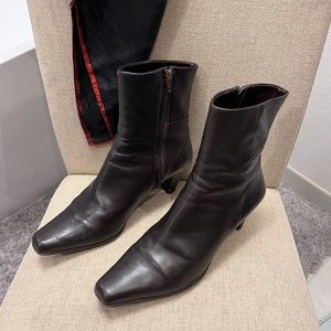 .Chocolate booties. “Shoes That Make Love To Your Feet”